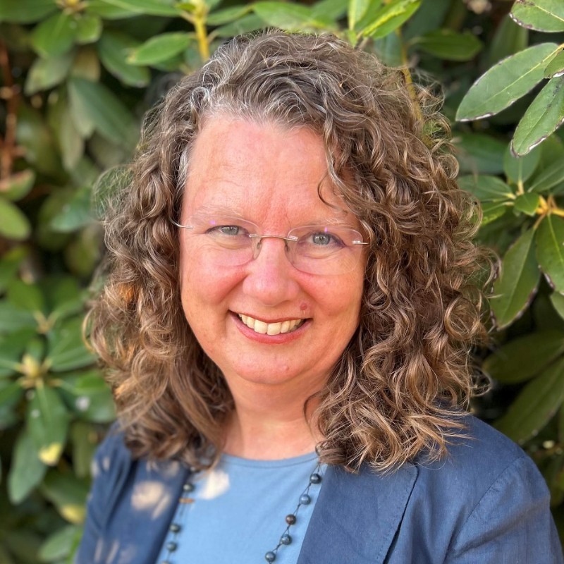 Jennifer Hall-Witt